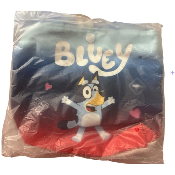 Bluey’s Crossbody Bag - Picture 3 of 15